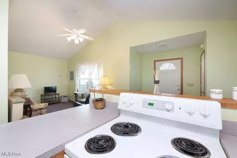 652 Thayer St, Akron, OH 44310 photo 23