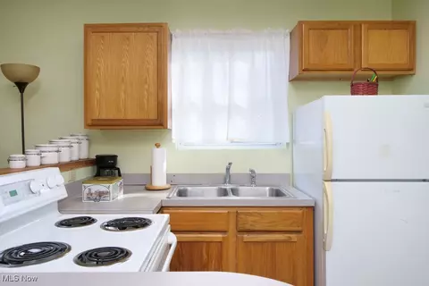 652 Thayer St, Akron, OH 44310 photo 19