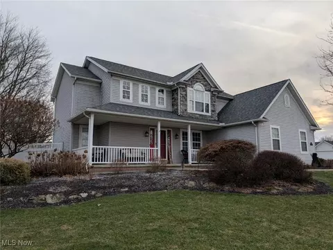 2760 Anna Ct, Uniontown, OH 44685