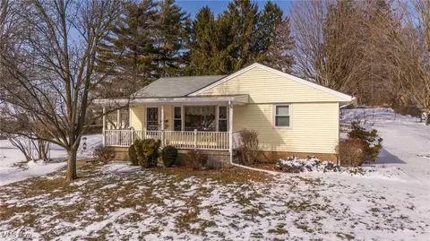 107 Wallace St, Saint Clairsville, OH 43950
