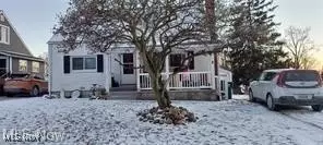 550 E Lake Ave, Barberton, OH 44203