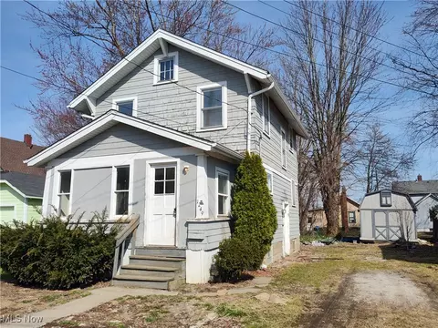 1249 W 48th St, Ashtabula, OH 44004 photo 5