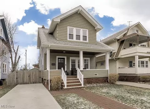 14804 Leonard Ave, Lakewood, OH 44107