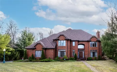 5321 Bay Hill Dr, Canfield, OH 44406