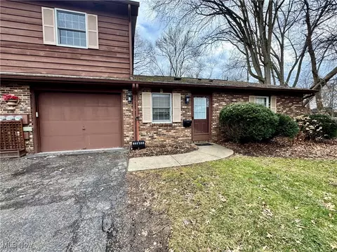 2023 Monroe Ave #B, Salem, OH 44460