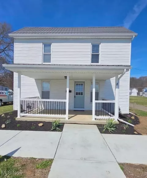 524 Railroad St, Newcomerstown, OH 43832