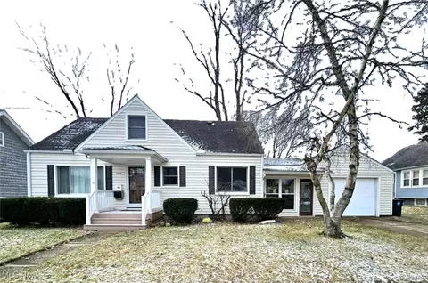 1568 Salem Ave, Akron, OH 44306