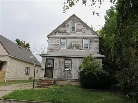 727 E 165th St, Cleveland, OH 44110