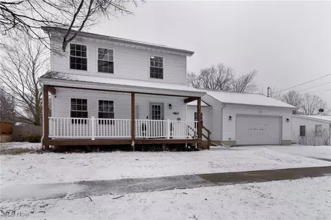 460 Vine St, Geneva, OH 44041