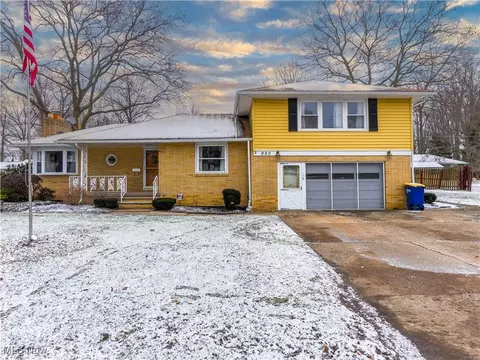 950 Norwood Dr, Ashtabula, OH 44004