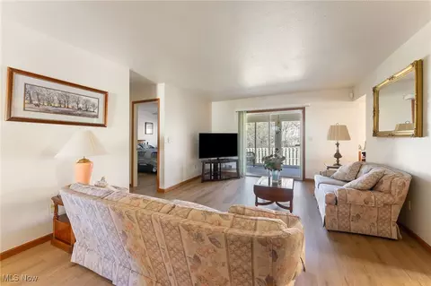 Living - 802 Cedar Way, Boardman, OH 44512 photo 3 of 3