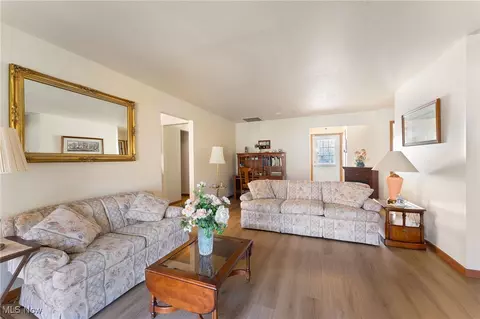 Living - 802 Cedar Way, Boardman, OH 44512 photo 1 of 3