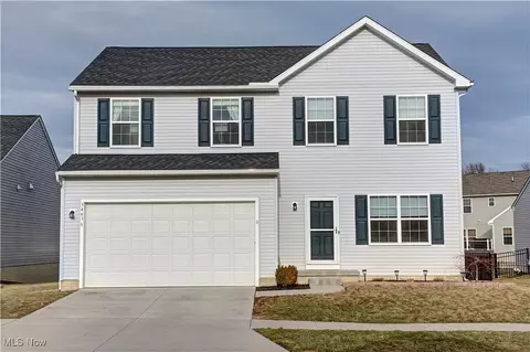 3463 Magnolia Dr, Lorain, OH 44053