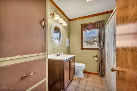 Bath - 311 E Dresden Ave, Akron, OH 44301 photo 1 of 1