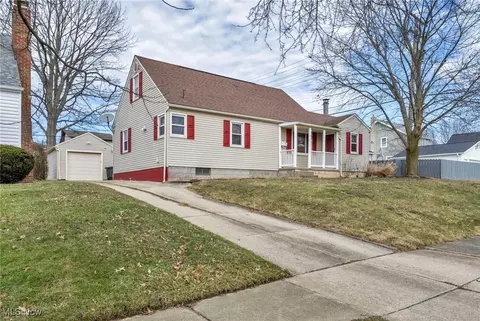 Exterior - 311 E Dresden Ave, Akron, OH 44301 photo 2 of 4