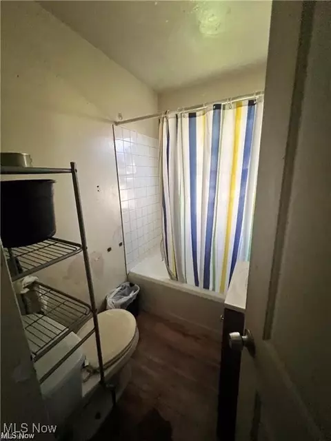 435 E 250th St, Euclid, OH 44132 photo 6