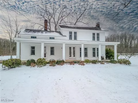 8648 Ravenna Rd, Chardon, OH 44024