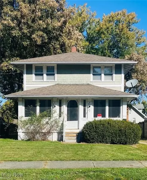 959 Davies Ave, Akron, OH 44306