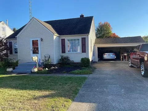 4926 14th St SW, Canton, OH 44710