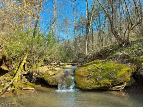 0 Little Eight Mile Rd, Marietta, OH 45750
