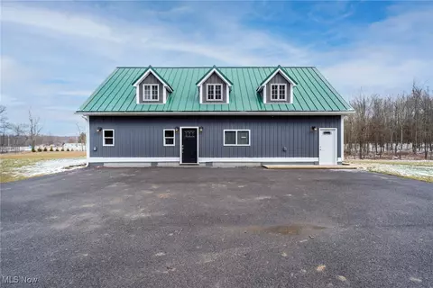 4649 State Route 305, Southington, OH 44470