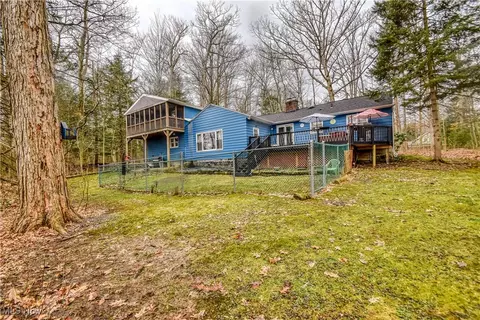 Exterior - 37140 Beech Hills Dr, Willoughby Hills, OH 44094 photo 4 of 15