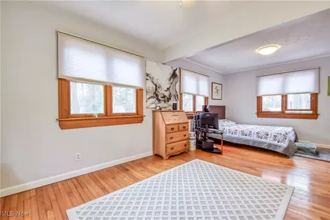Bedroom - 37140 Beech Hills Dr, Willoughby Hills, OH 44094 photo 7 of 8