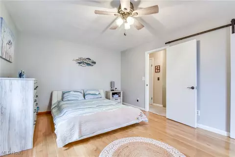 Bedroom - 37140 Beech Hills Dr, Willoughby Hills, OH 44094 photo 1 of 8