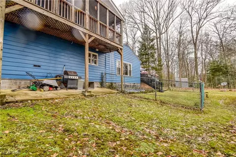 Exterior - 37140 Beech Hills Dr, Willoughby Hills, OH 44094 photo 13 of 15