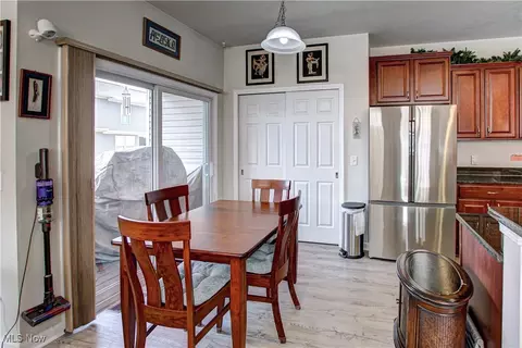 327 Blair Dr, Copley, OH 44321 photo 11