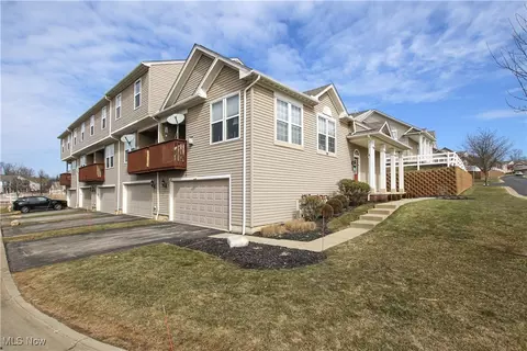 327 Blair Dr, Copley, OH 44321 photo 28