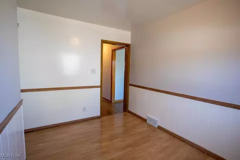 110 Grimm Heights Ave, Struthers, OH 44471 photo 10
