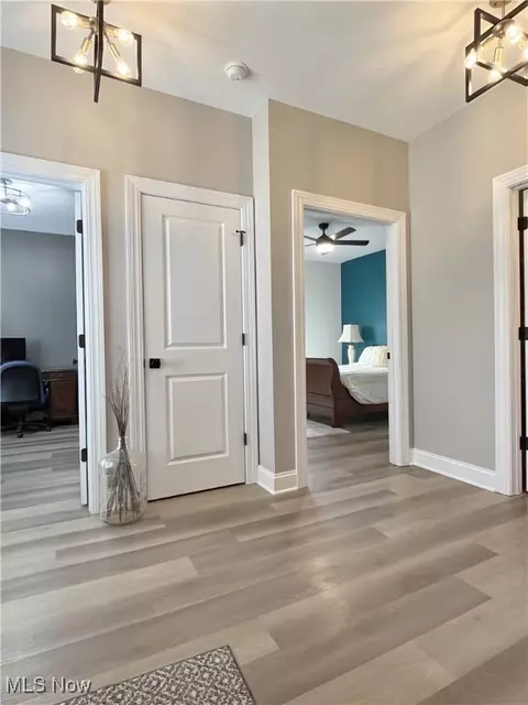 Entry Way - 581 Vicksburg Ct, Lagrange, OH 44050 photo 3 of 4