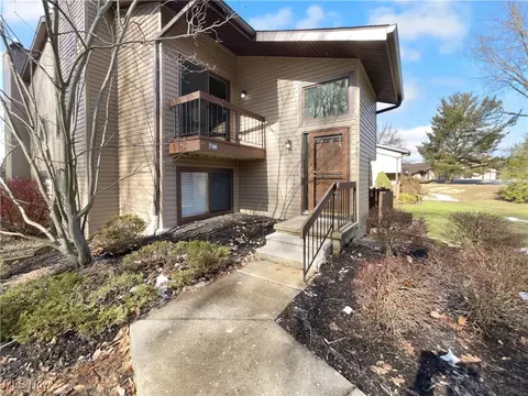 746 Kirkwall Dr, Copley, OH 44321