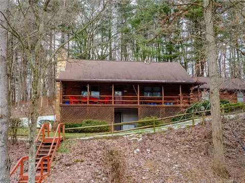 3421 Ridge Rd NW, Strasburg, OH 44680