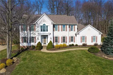 4085 Stonebridge Blvd, Copley, OH 44321