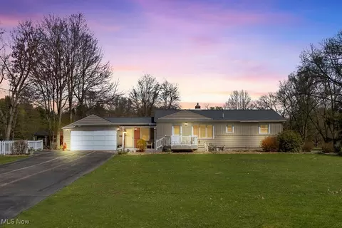 1363 Carle Rd, Akron, OH 44333