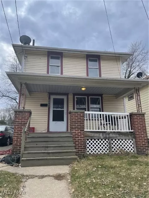 1176 7th Ave, Akron, OH 44306