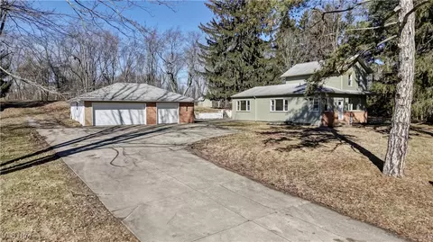 2211 Beaumont Ave NW, Massillon, OH 44647