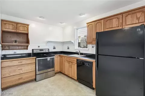 191 Fair St, Berea, OH 44017 photo 16