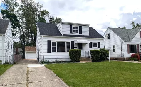 25370 Farringdon Ave, Euclid, OH 44132