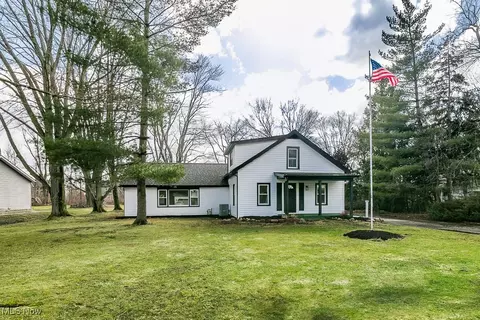 38602 Bell Rd, Willoughby, OH 44094