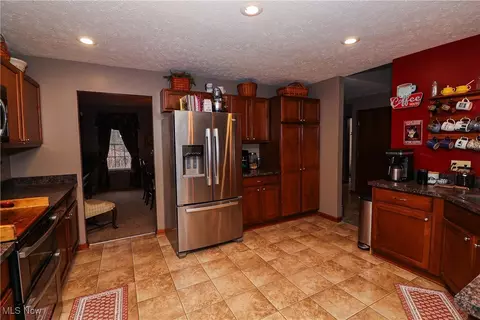 4577 E Maple Rd, Geneva, OH 44041 photo 14