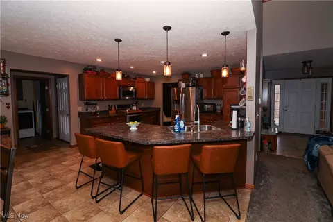4577 E Maple Rd, Geneva, OH 44041 photo 11