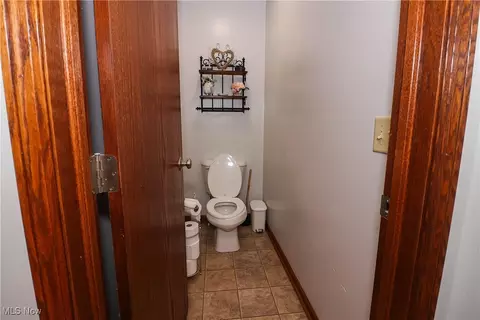 4577 E Maple Rd, Geneva, OH 44041 photo 23