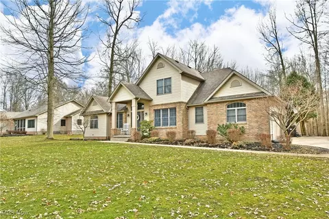 4945 Turkey Run Rd, Vienna, OH 44473