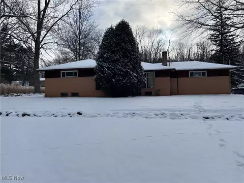 545 S Elm Ave, Tallmadge, OH 44278