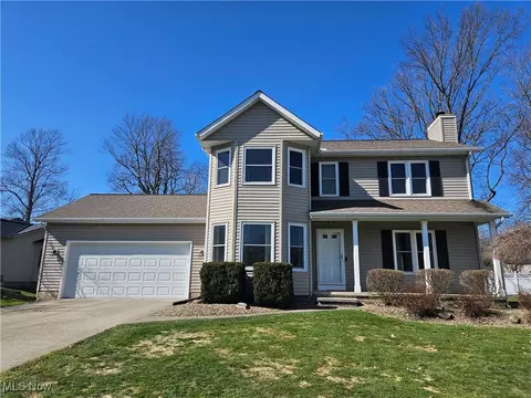 295 Radley Dr, Painesville, OH 44077