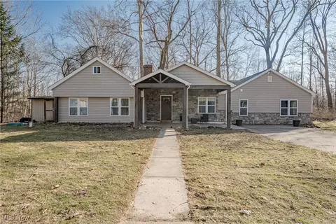 5411 Hudson Dr, Hudson, OH 44236