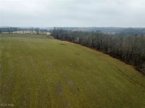 Cr 93, Fresno, OH 43824